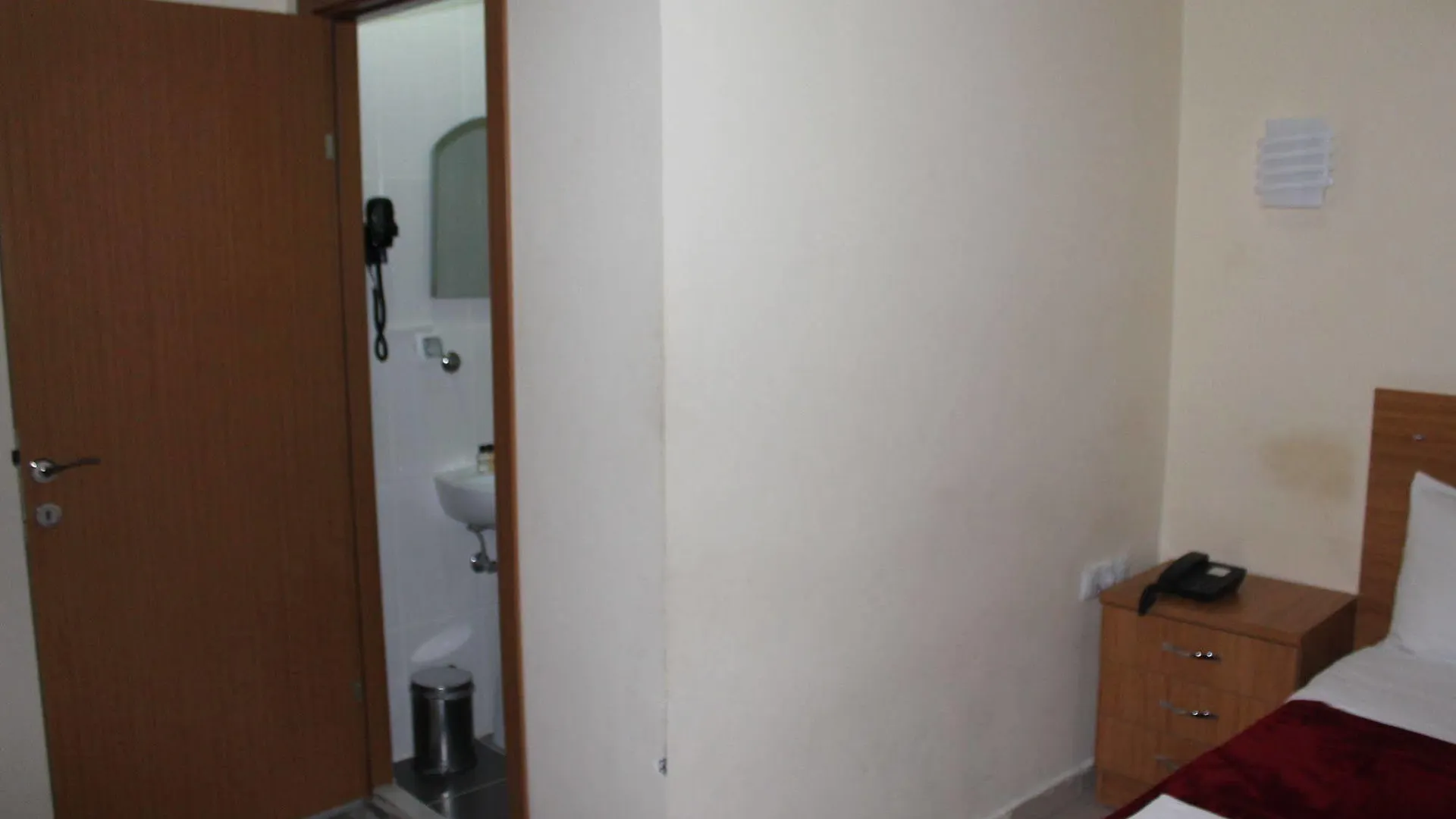 Oz Guven Hotel Istanbul 2*,